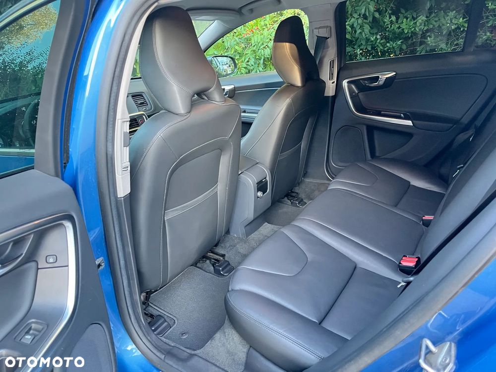 Volvo V60 T3 Drive-E Summum - 15