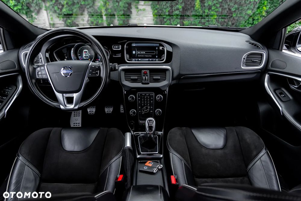 Volvo V40 - 34