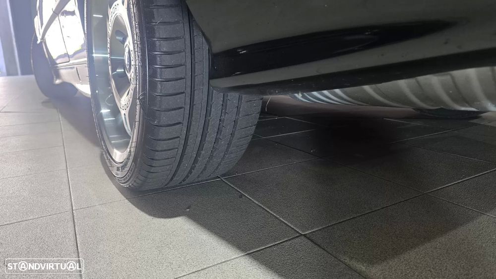 BMW 320 i Coupé M Sport - 18