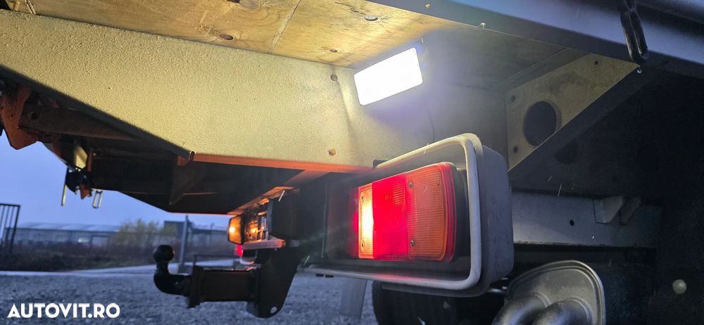 Volkswagen TRANSPORTER  T5, 1.9 tdi, 105cp, CLIMA, transmisie manuala, cruise control,  175.483  km,  2007, TVA , sep, finantare PJ si PF - 12