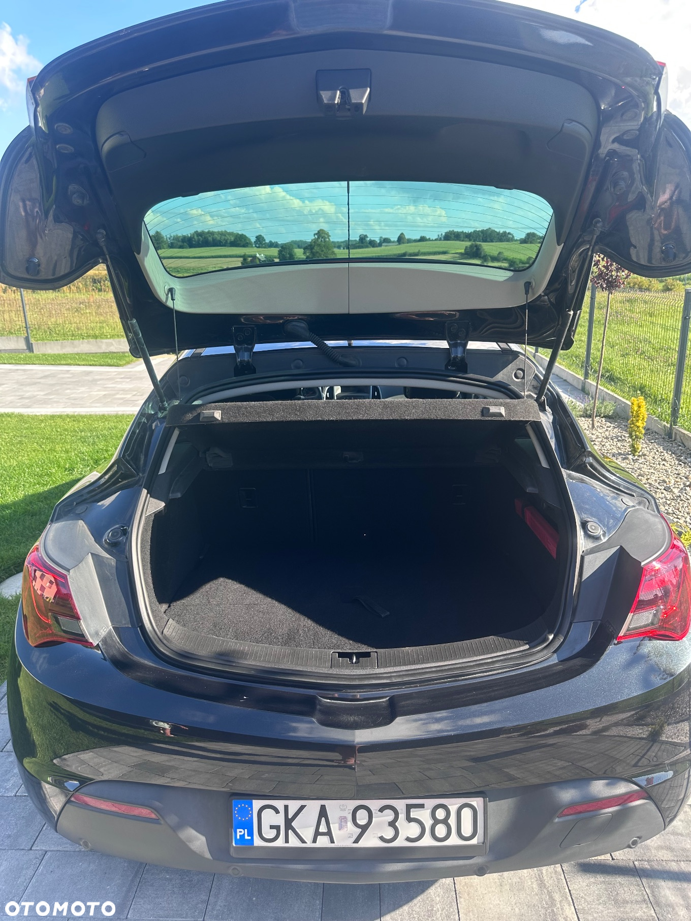 Opel Astra IV GTC 1.4 T Sport S&S - 14