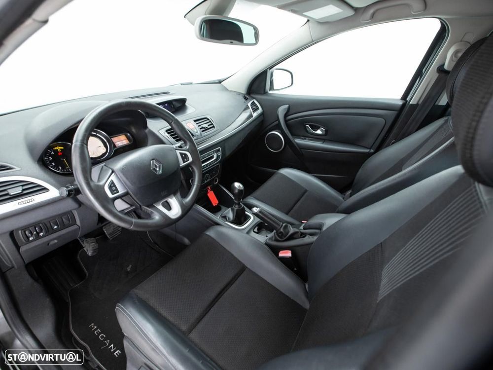 Renault Mégane Sport Tourer - 7