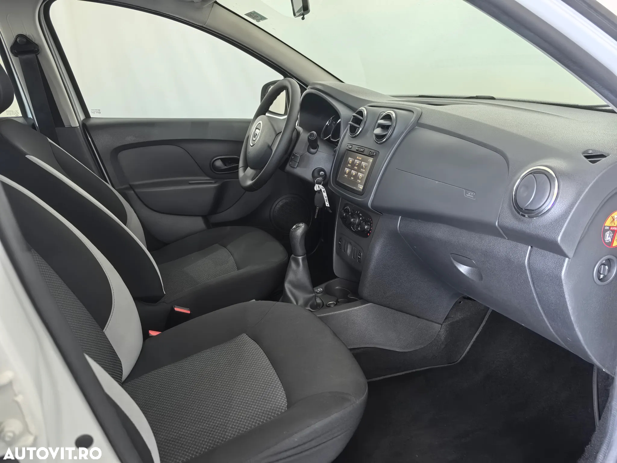 Dacia Logan MCV 0.9 Ambiance - 23