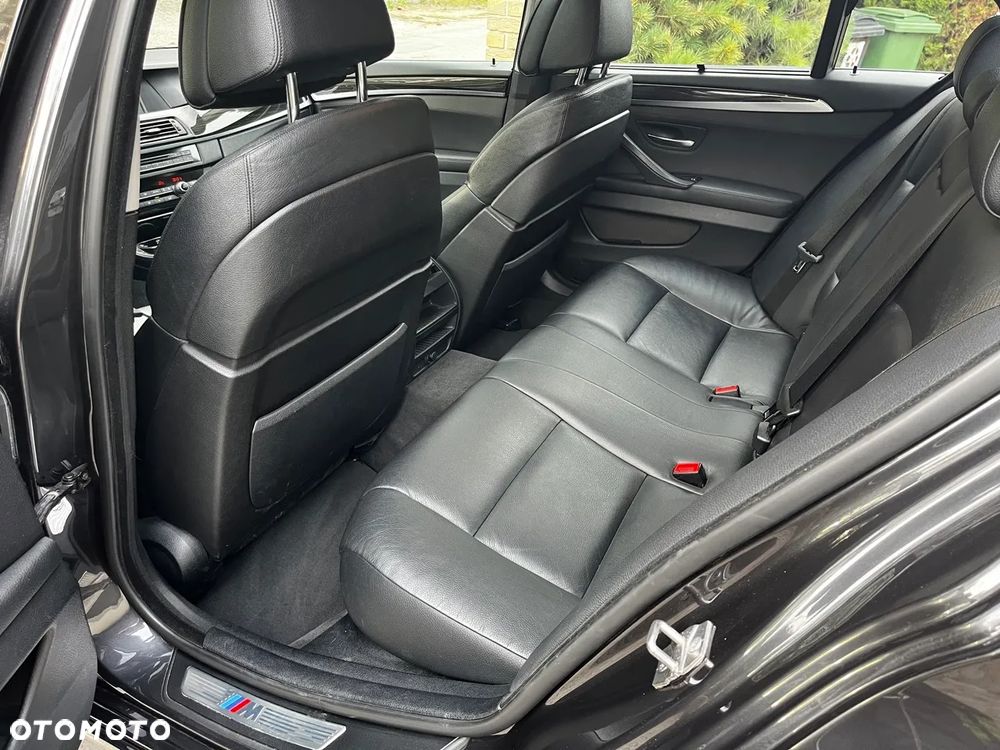 BMW Seria 5 525d xDrive - 7