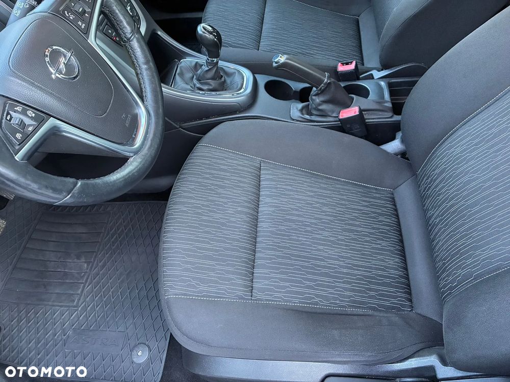 Opel Astra 1.4 T Cosmo EU6 - 16