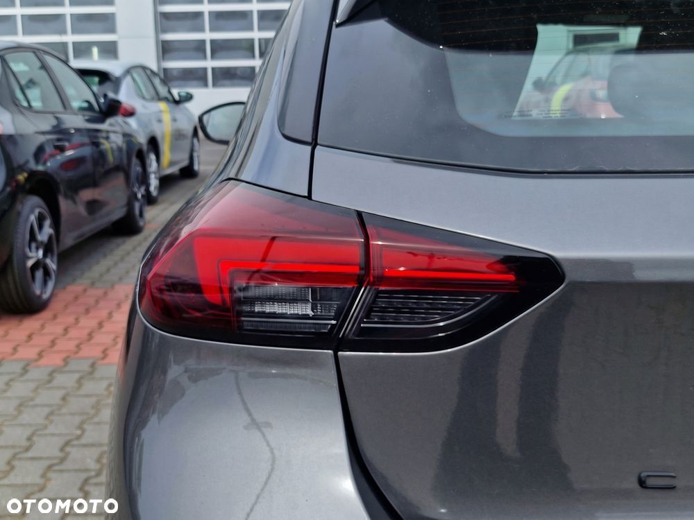 Opel Corsa 1.2 T mHEV GS eDCT - 15