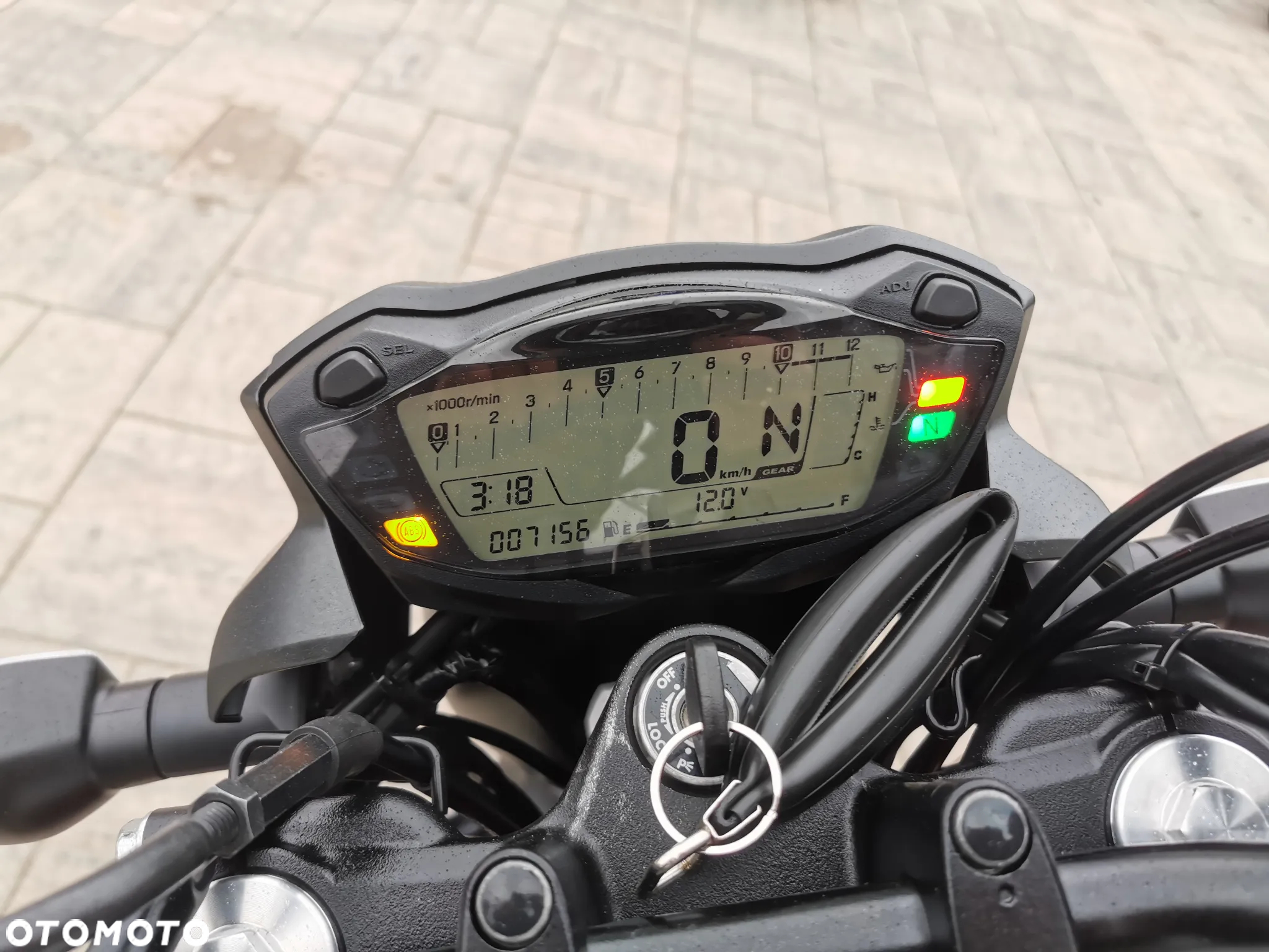 Suzuki SV - 16