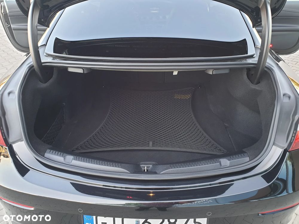 Mercedes-Benz Klasa E 220 d 9G-TRONIC - 13