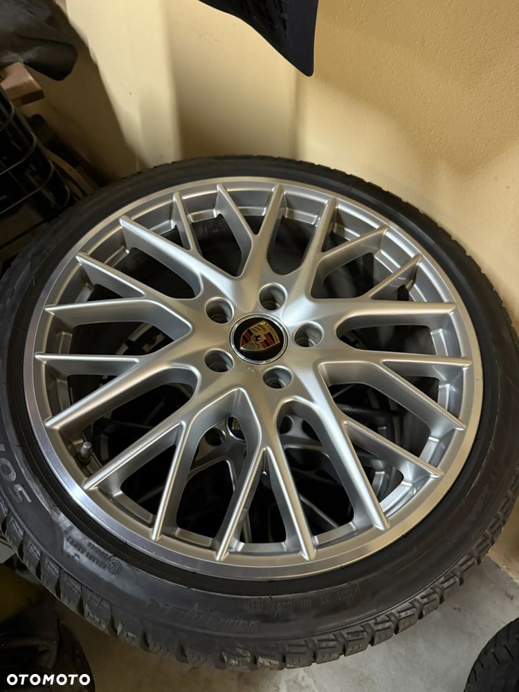 Porsche Panamera 4S E-Hybrid - 39
