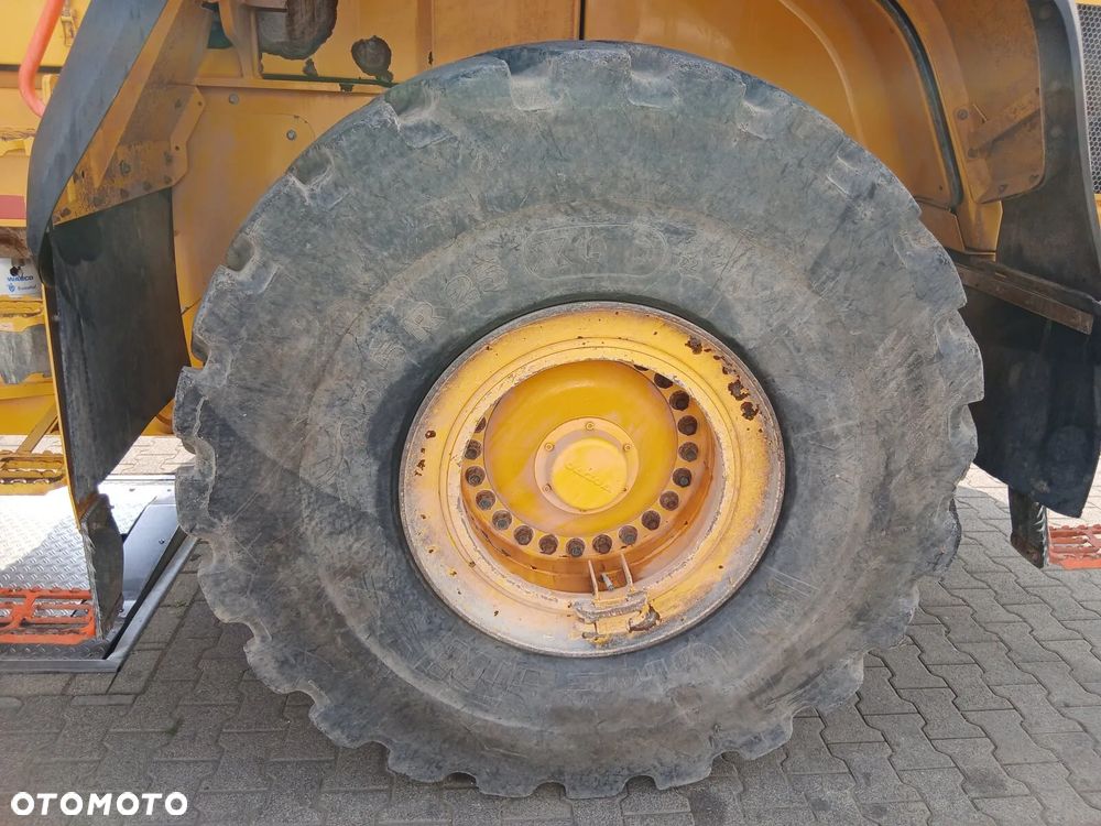 Volvo L180H ŁADOWARKA KOŁOWA - 39