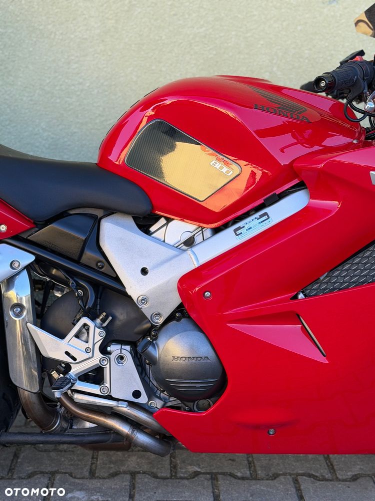 Honda VFR - 8