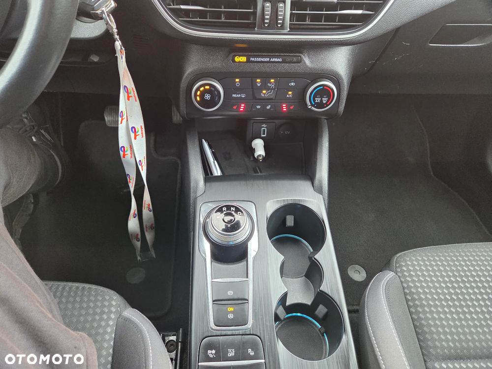 Ford Focus 1.5 EcoBlue Start-Stopp-System TITANIUM - 24