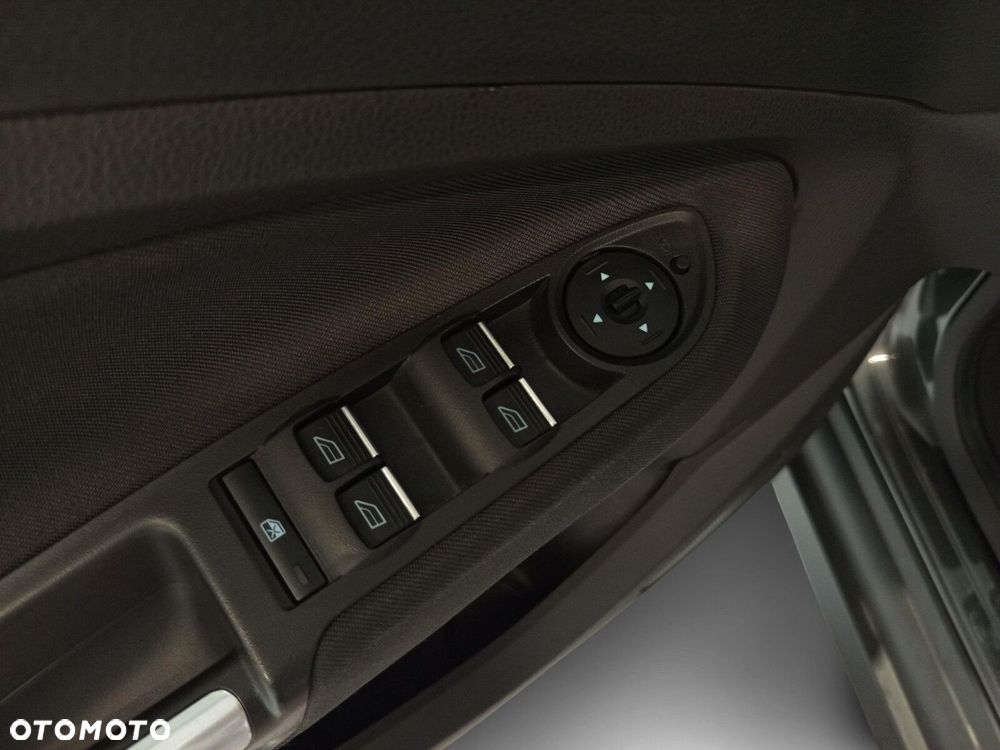 Ford C-MAX - 25