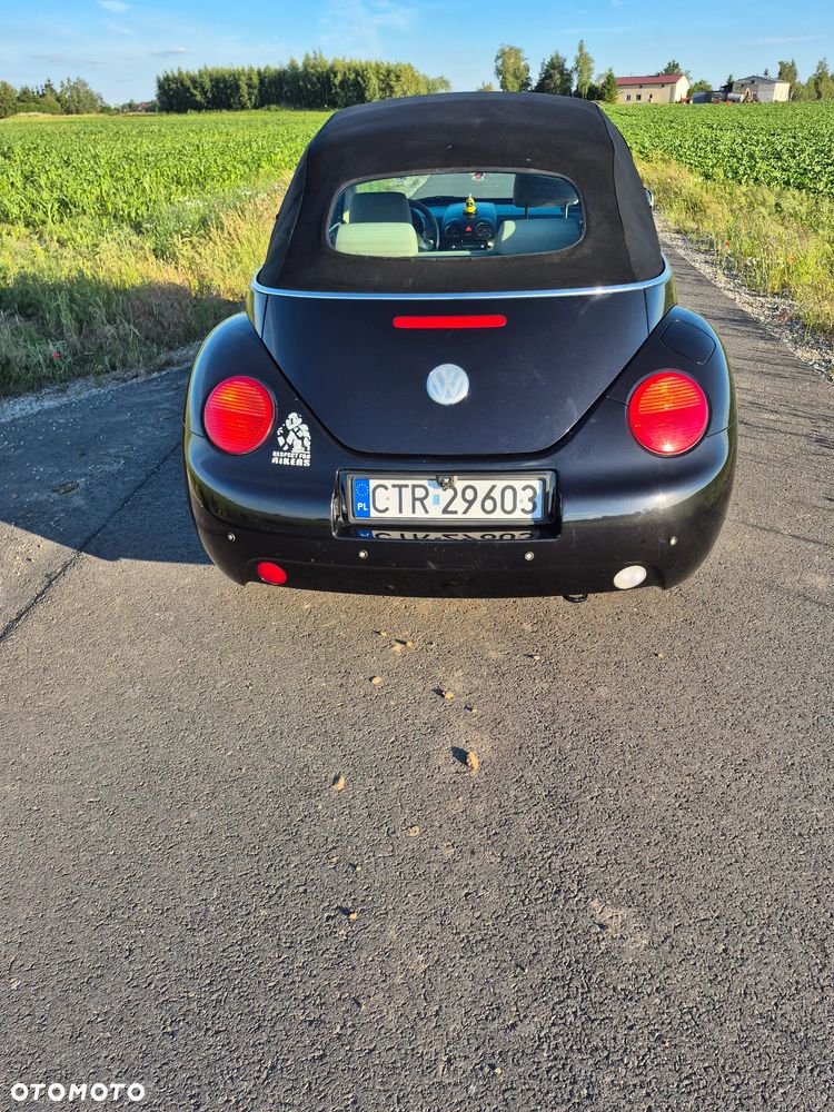 Volkswagen New Beetle - 2