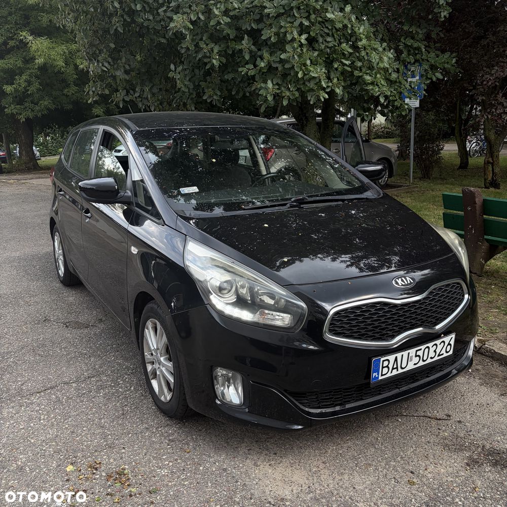 Kia Carens - 1