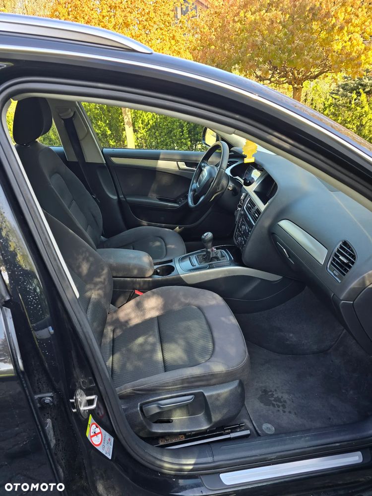 Audi A4 Avant 2.0 TDI DPF Ambiente - 10