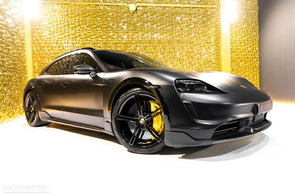 Porsche Taycan Cross Turismo Turbo S - 4