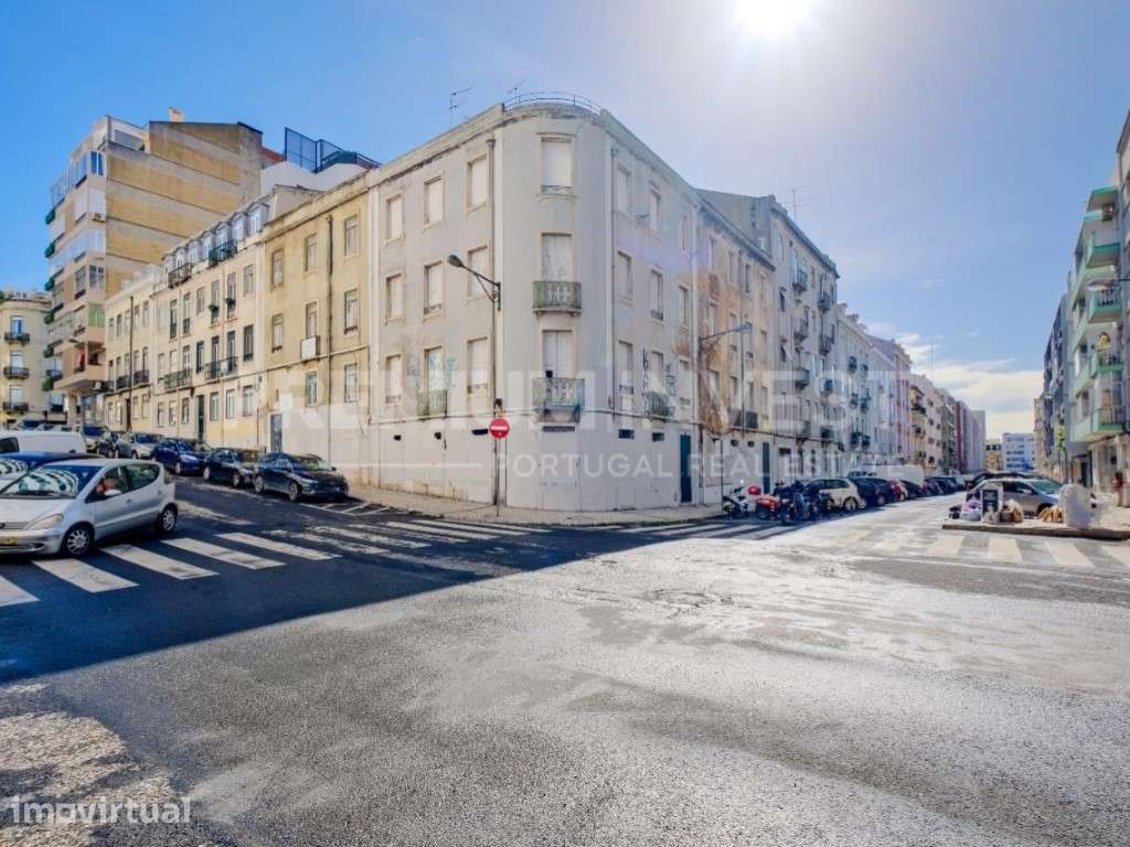 Dois edifícios com mais de 950 m2 em Arroios no centro de Lisboa - Grande imagem: 2/14