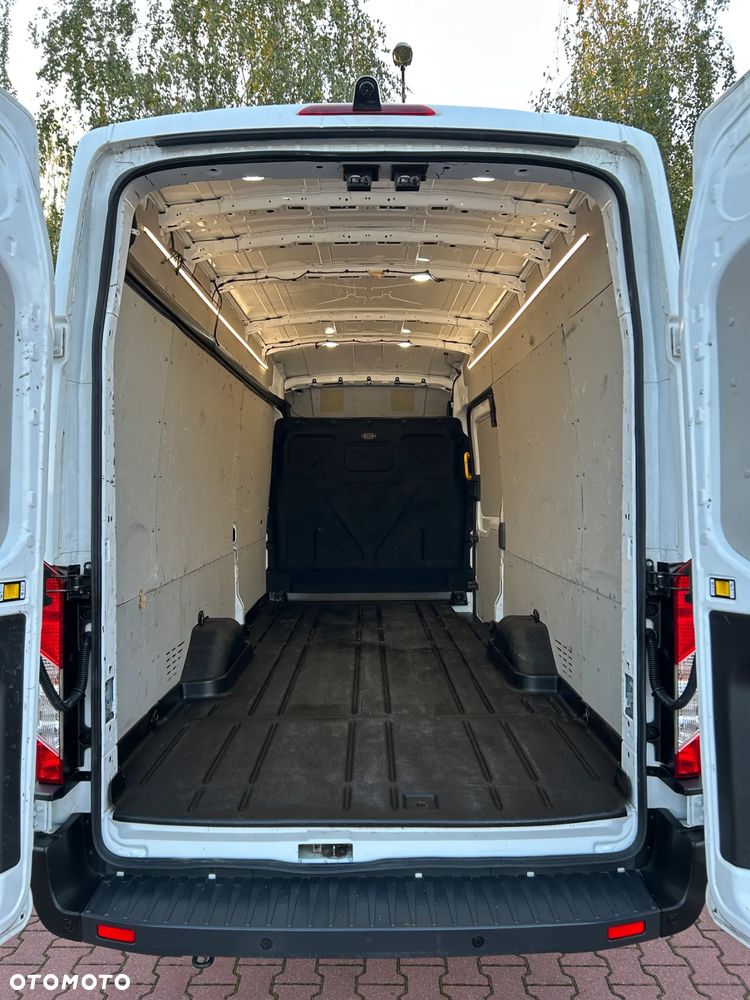 Ford Transit - 19