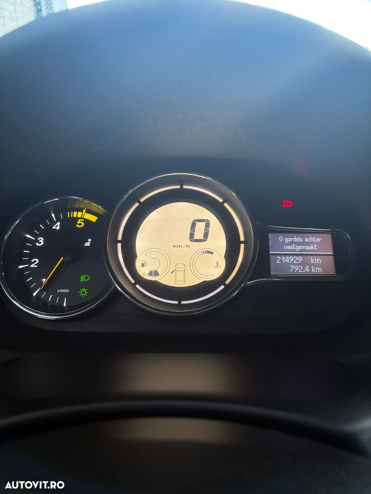 Renault Megane 1.5 dCI Color Edition - 7