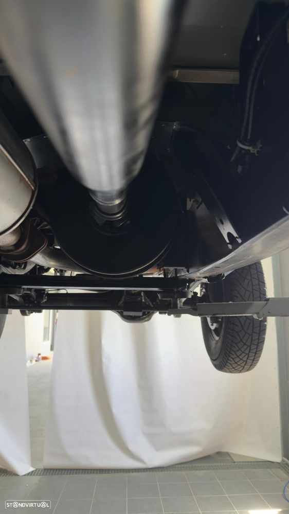 Land Rover Defender 110 DPF SE - 23