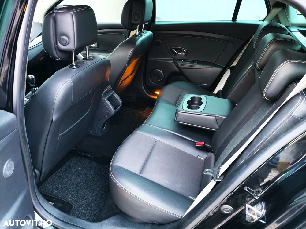 Renault Megane Grandtour ENERGY TCe 115 Start & Stop Bose Edition - 17