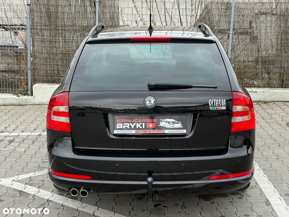 Skoda Octavia 2.0 TFSI RS - 11