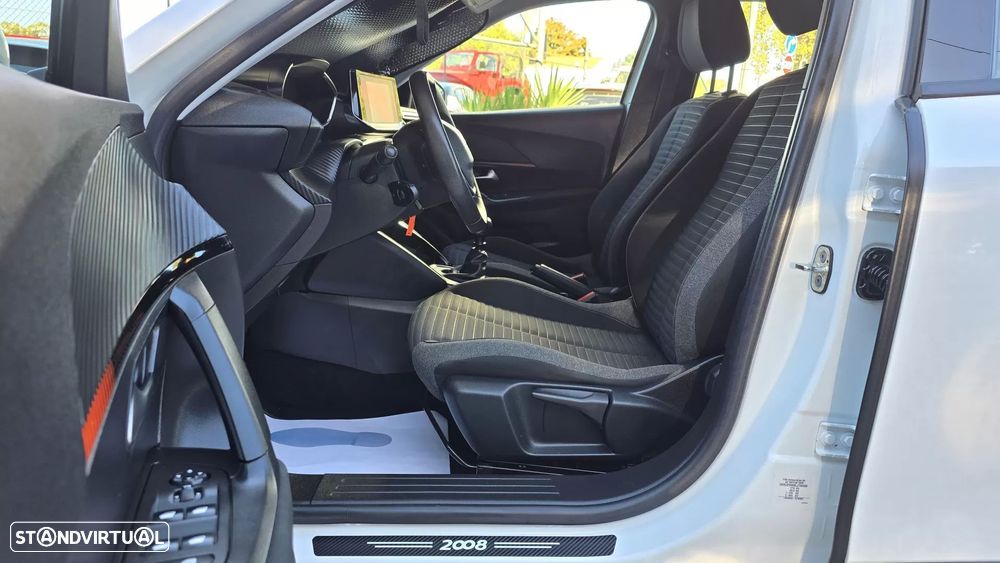 Peugeot 2008 1.2 PureTech Active - 11