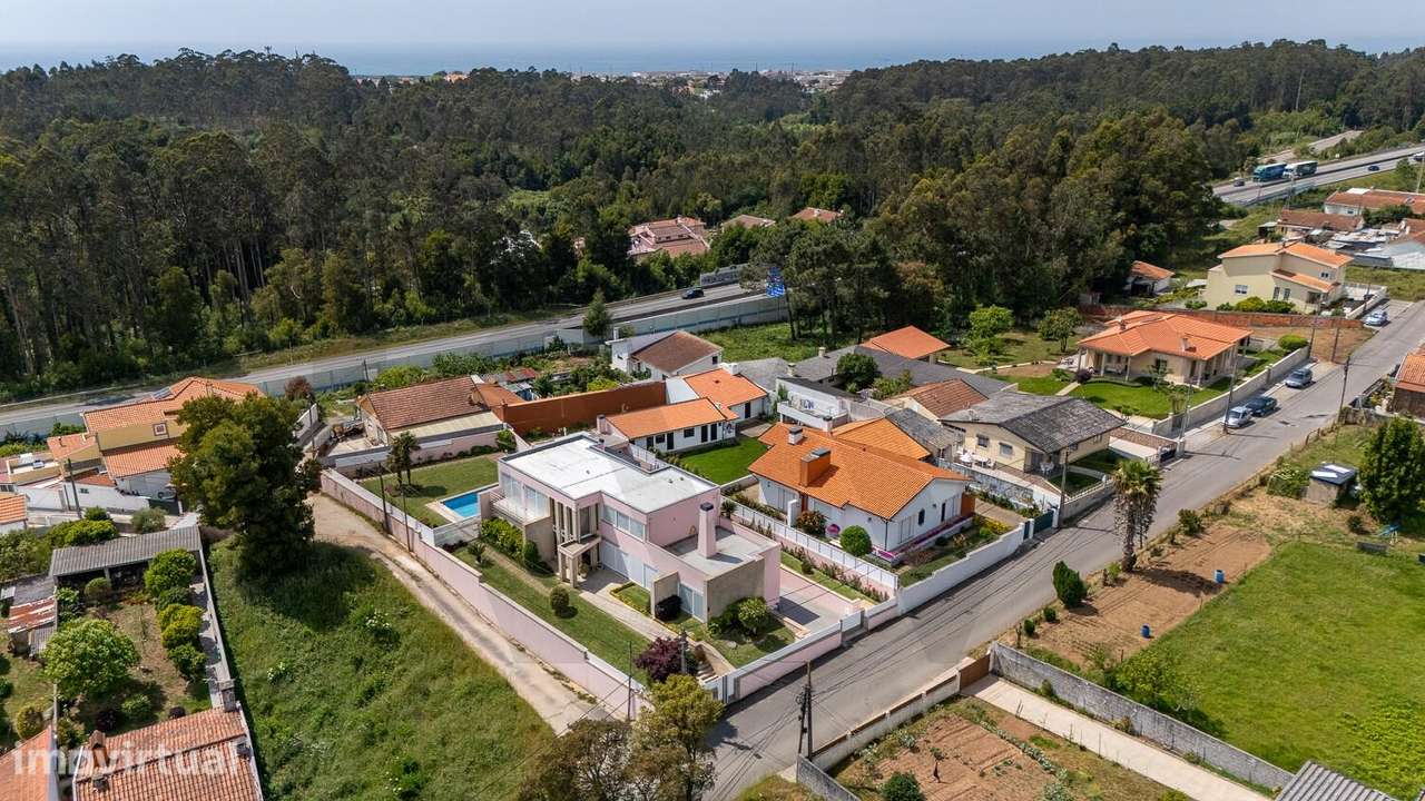 MORADIA V4 COM PISCINA EM ESPINHO - ANTA - Grande imagem: 4/32