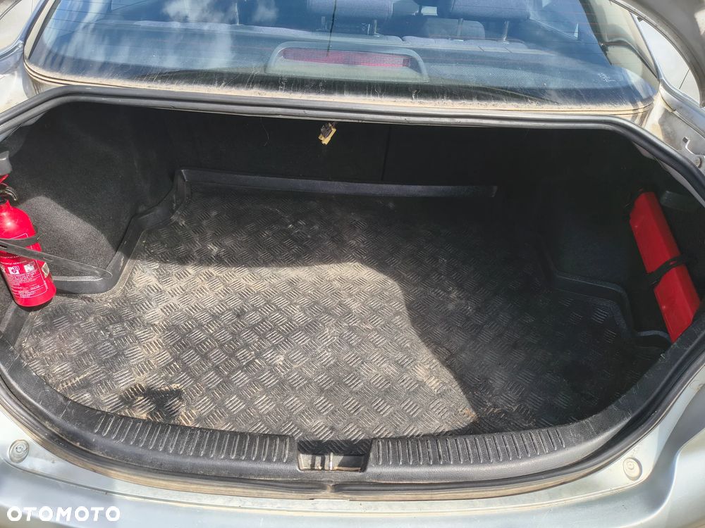 Mazda 6 2.0 Exclusive - 12