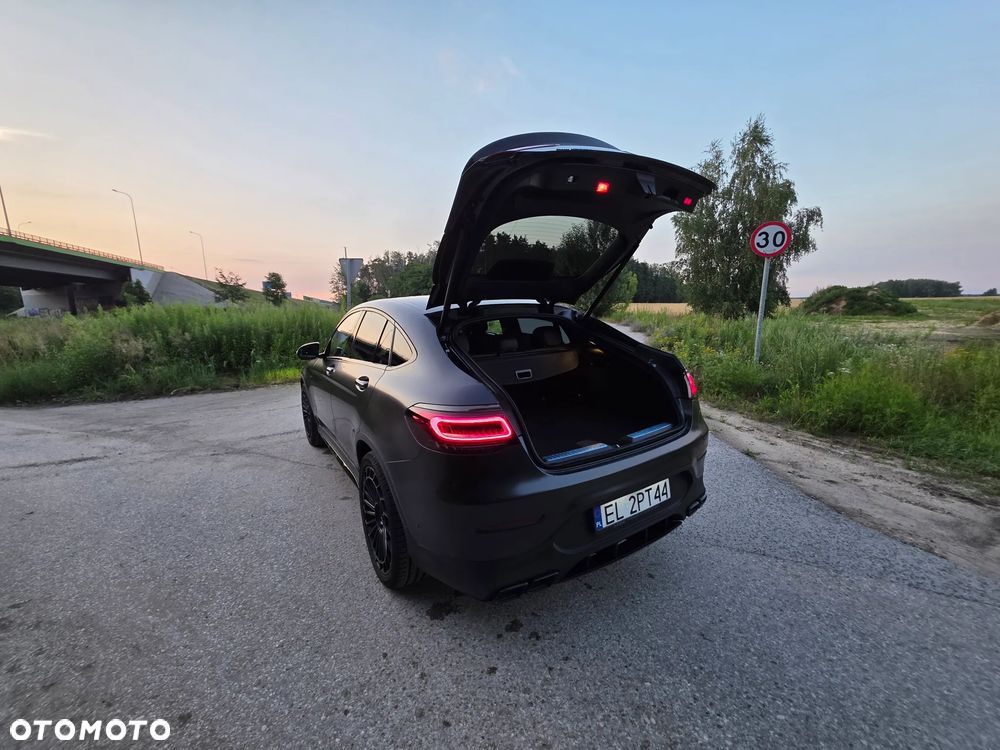 Mercedes-Benz GLC 300 e 4-Matic - 8