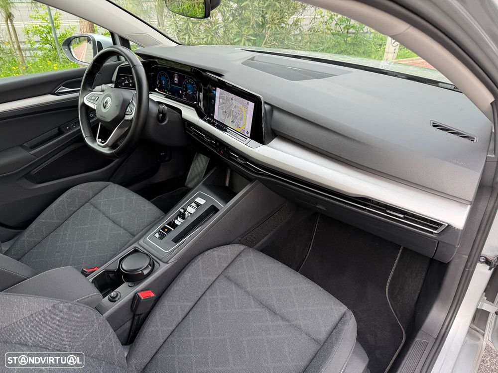 VW Golf 1.5 eTSI Life DSG - 29