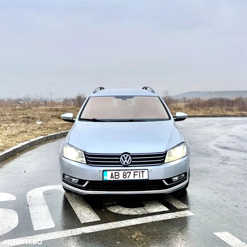 Volkswagen Passat Variant 2.0 TDI BlueMotion Technology DSG Highline - 2