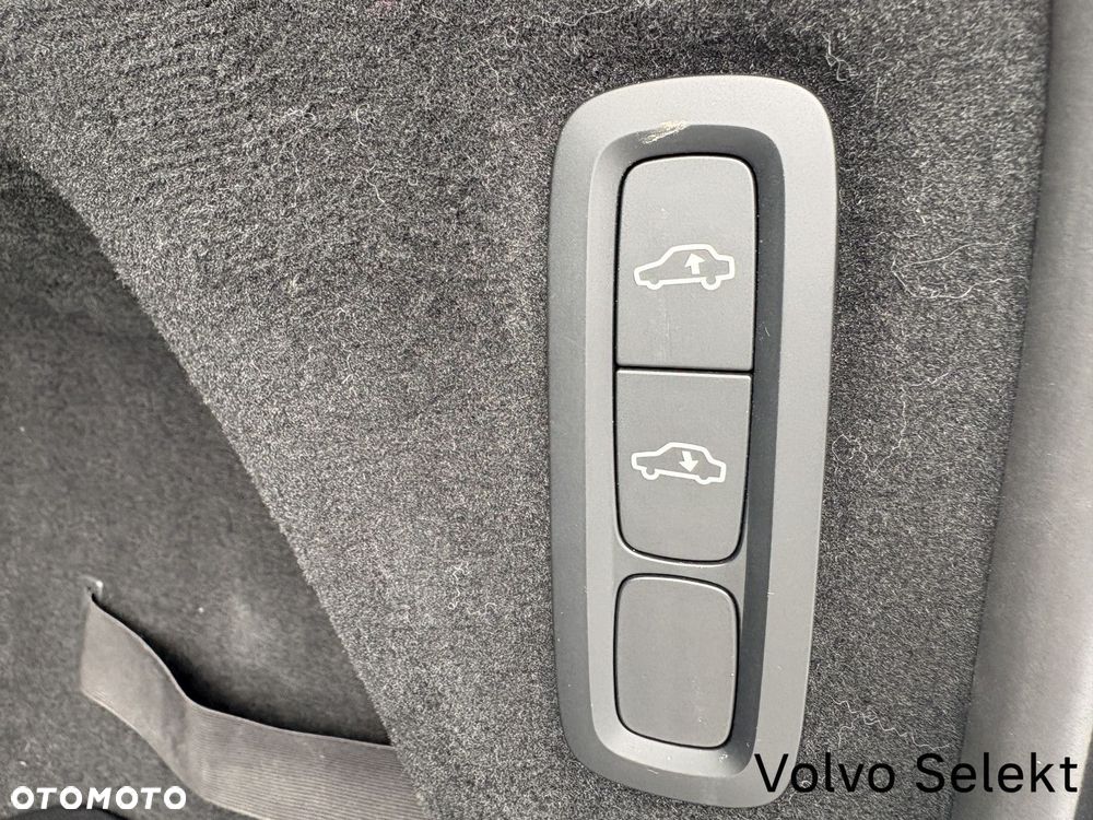 Volvo XC 90 - 33