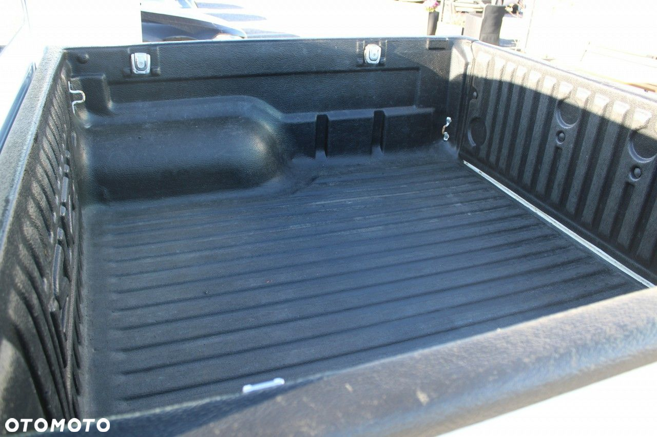 Isuzu D-Max 1.9 DC L - 13