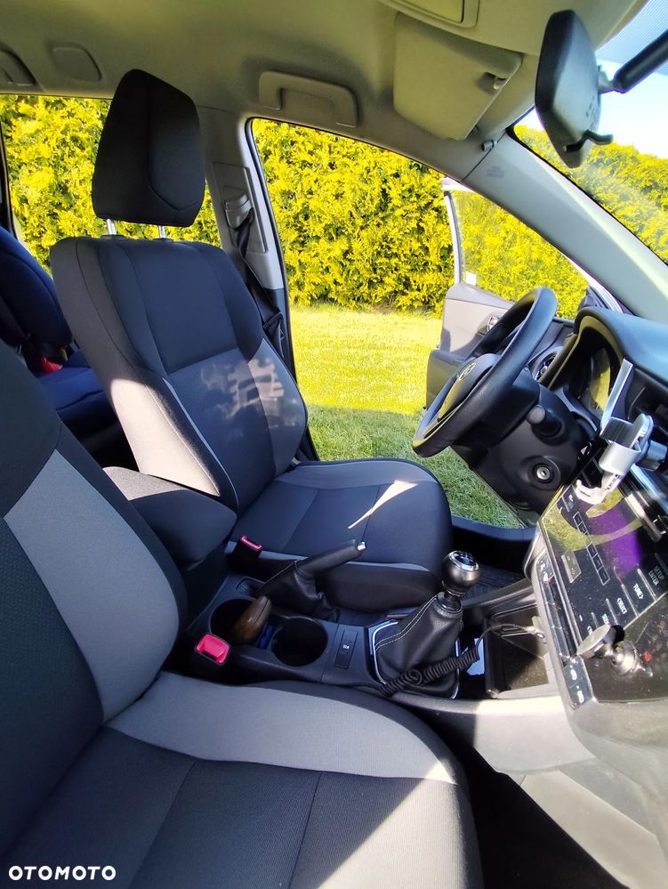 Toyota Auris 1.6 Active - 11