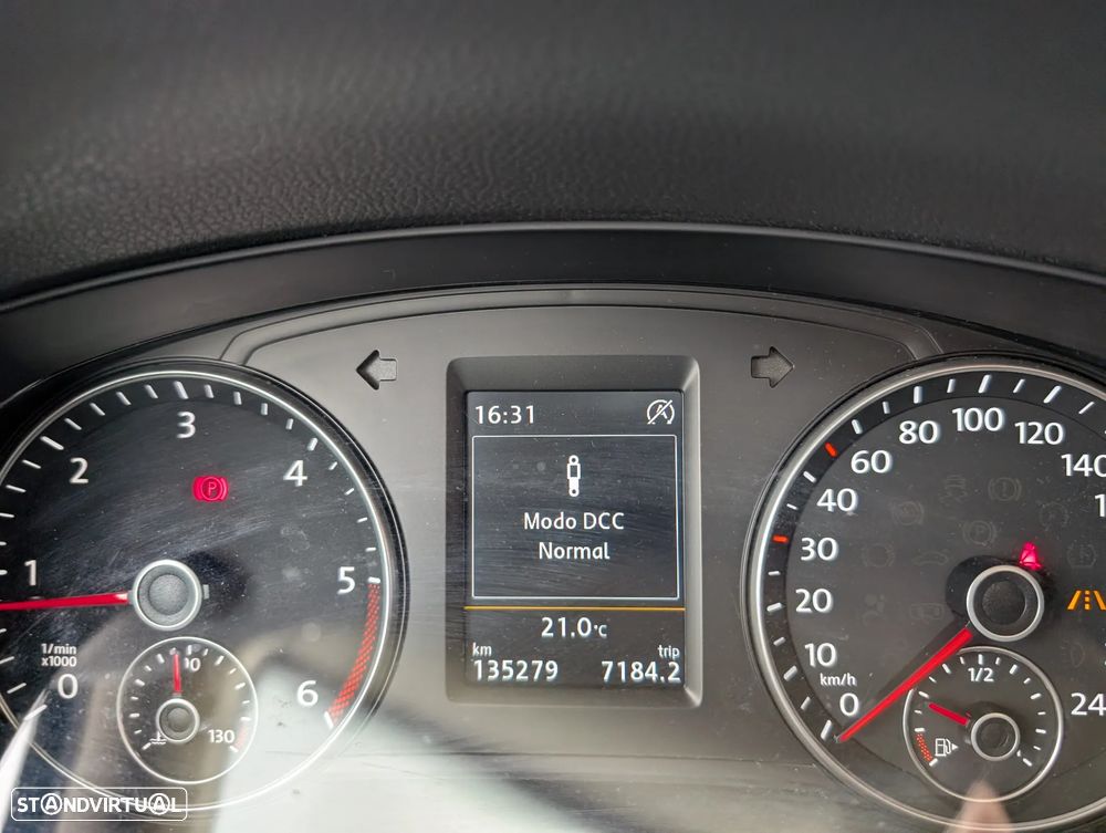 VW Sharan 2.0 TDI Highline DSG - 28