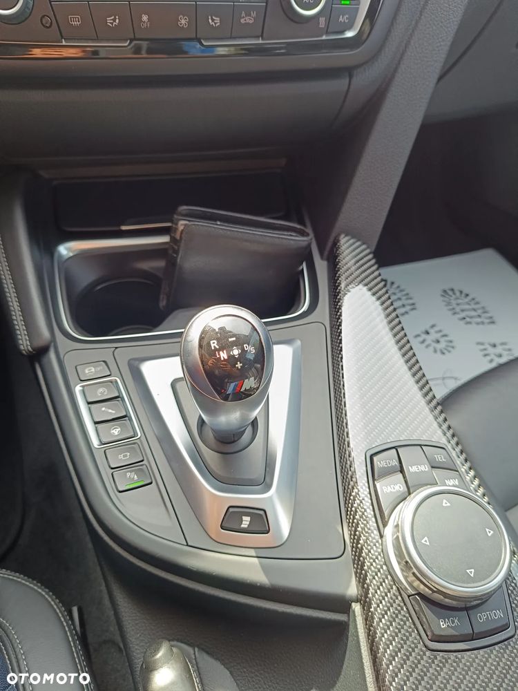 BMW M4 Coupe DKG - 24