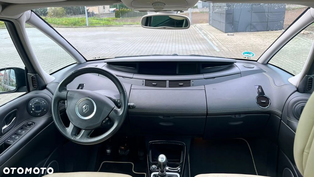 Renault Grand Espace 2.0 dCi FAP Initiale - 35