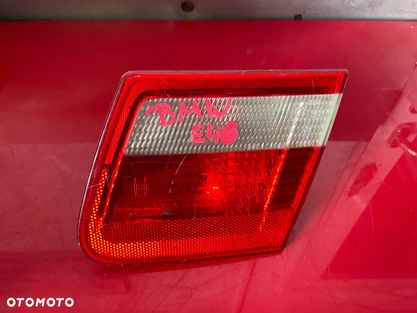 LAMPA PRAWY TYL W KLAPE BMW E46