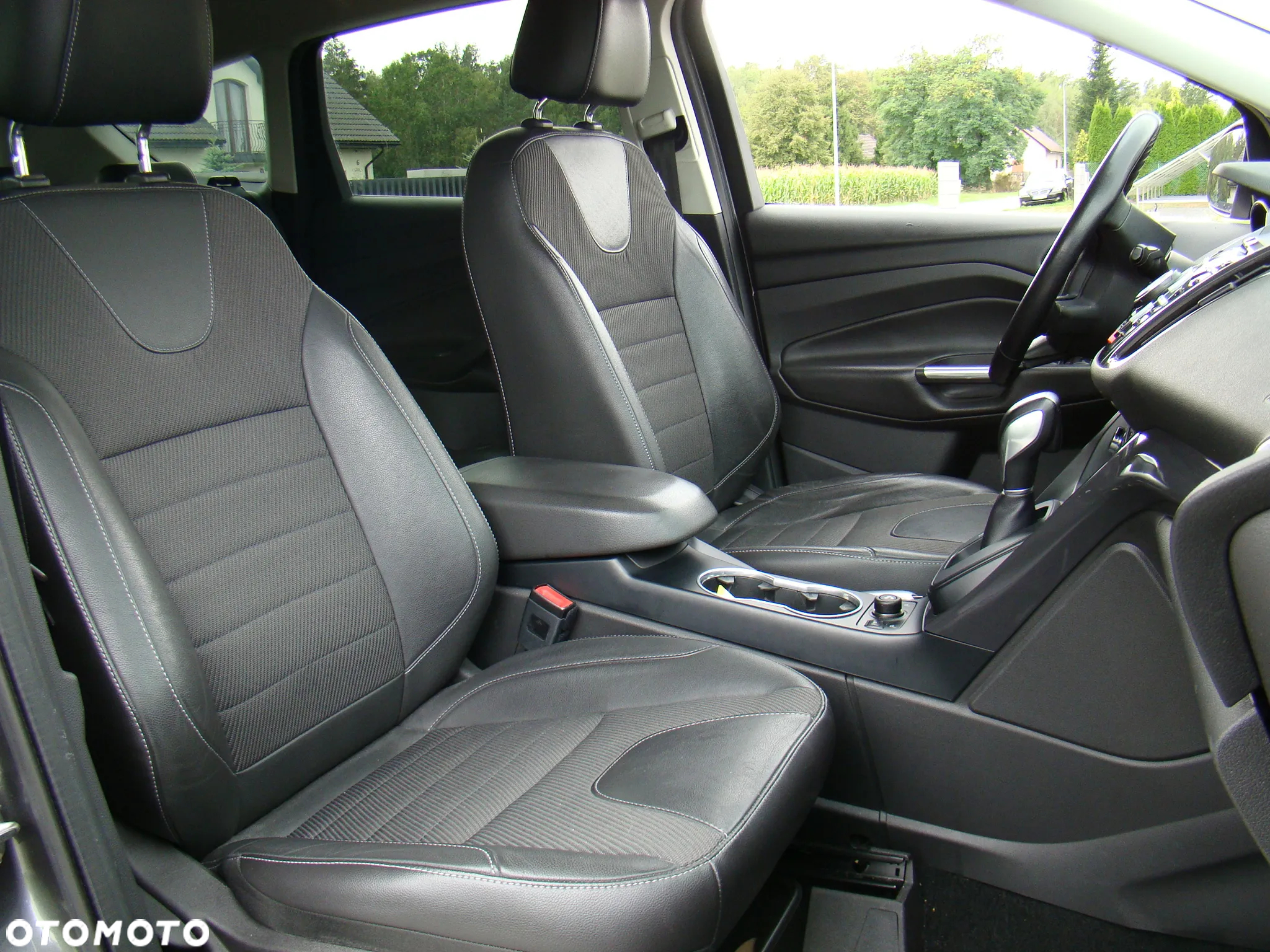 Ford Kuga 2.0 TDCi 4x4 Individual - 25