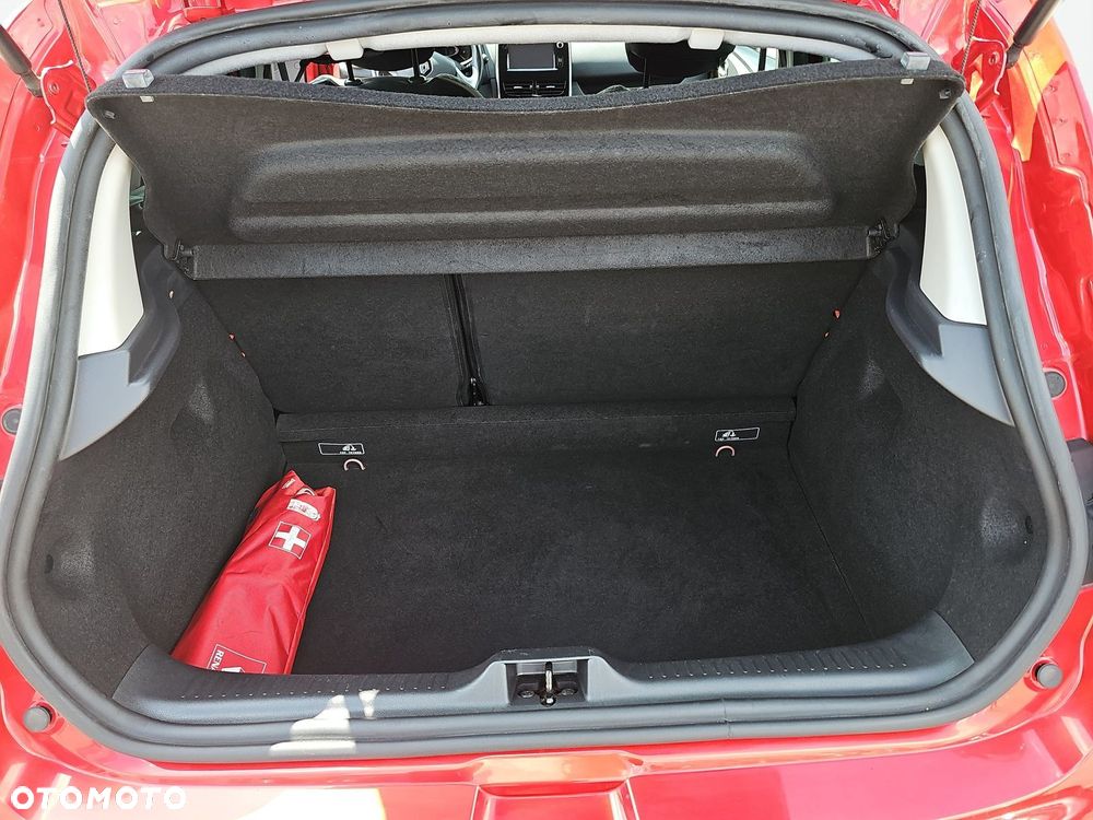 Renault Clio 1.2 16V Limited EU6 - 14