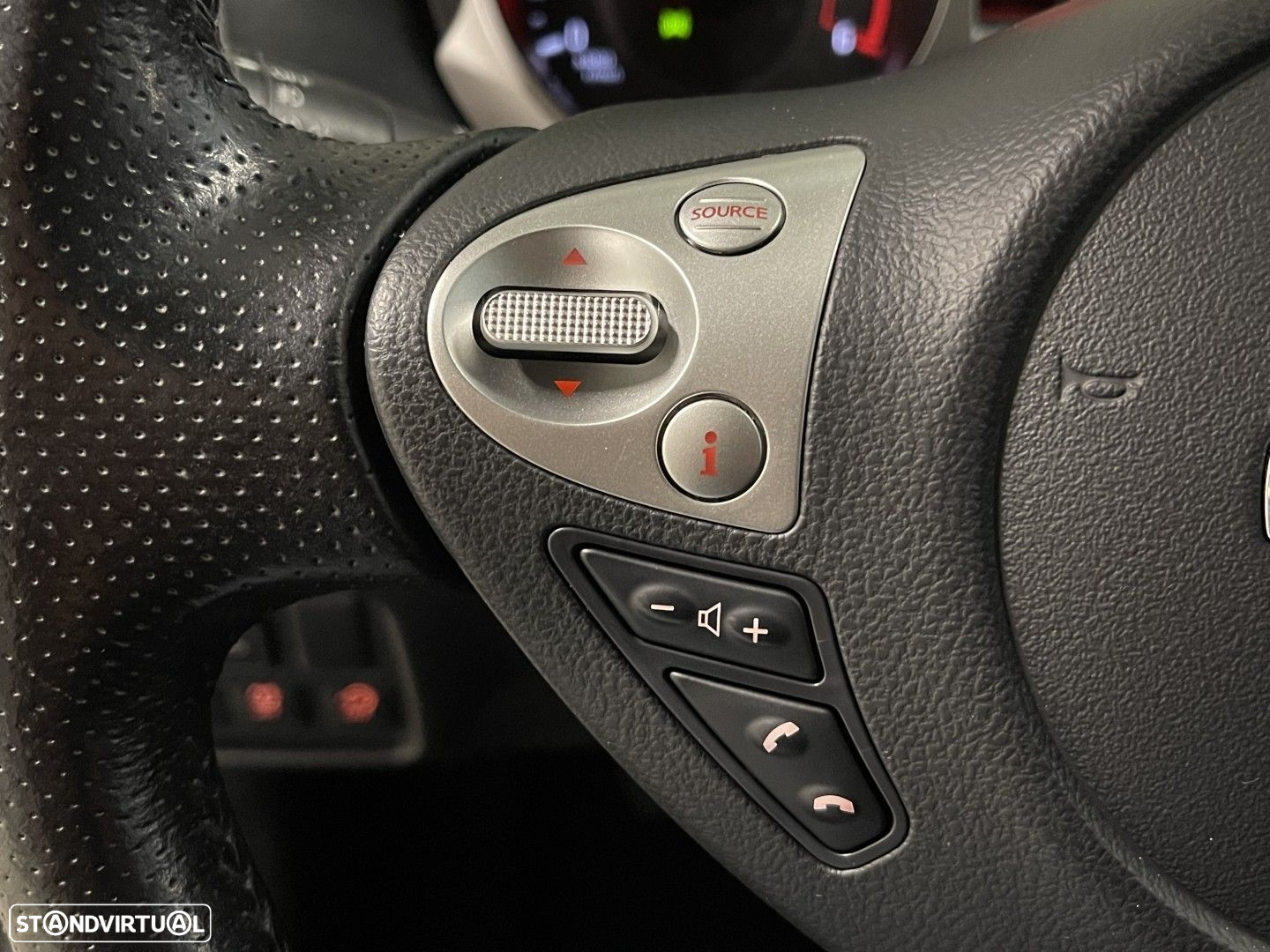 Nissan Juke 1.5 dCi N-Connecta - 12