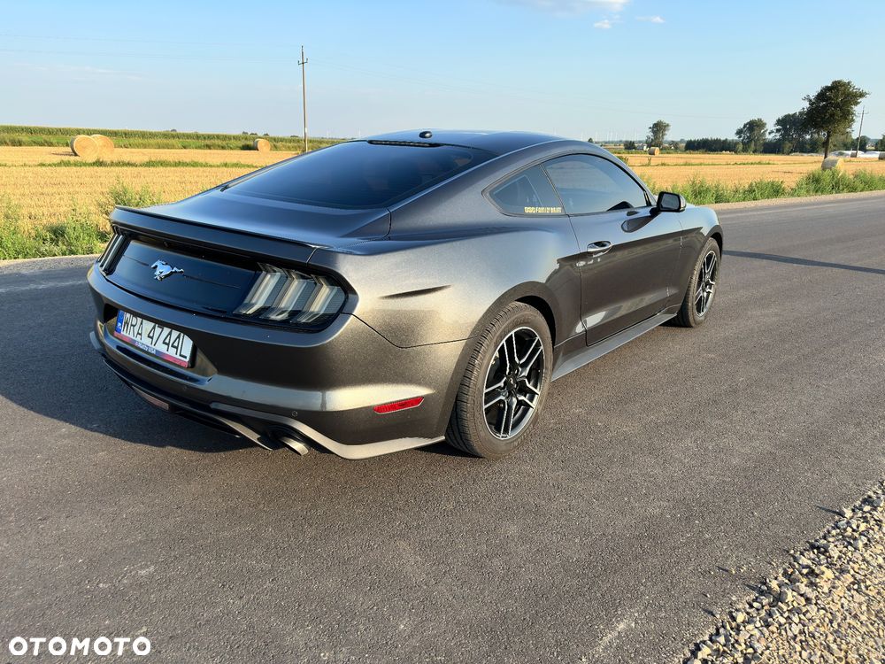 Ford Mustang 2.3 Eco Boost - 4