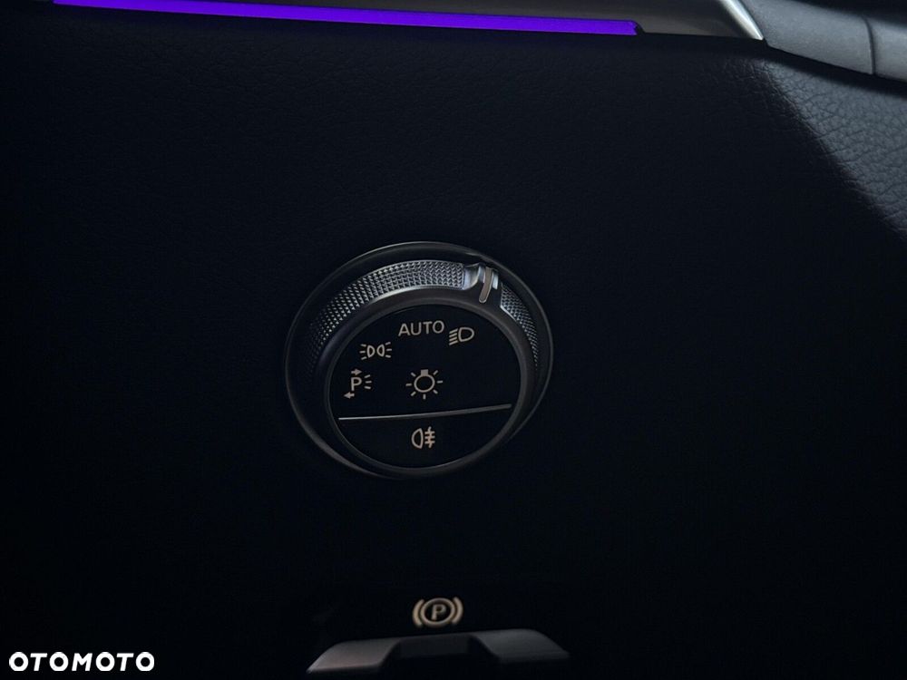 Mercedes-Benz GLC - 24