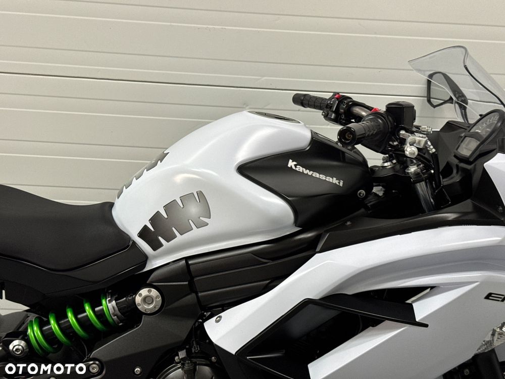 Kawasaki ER - 9