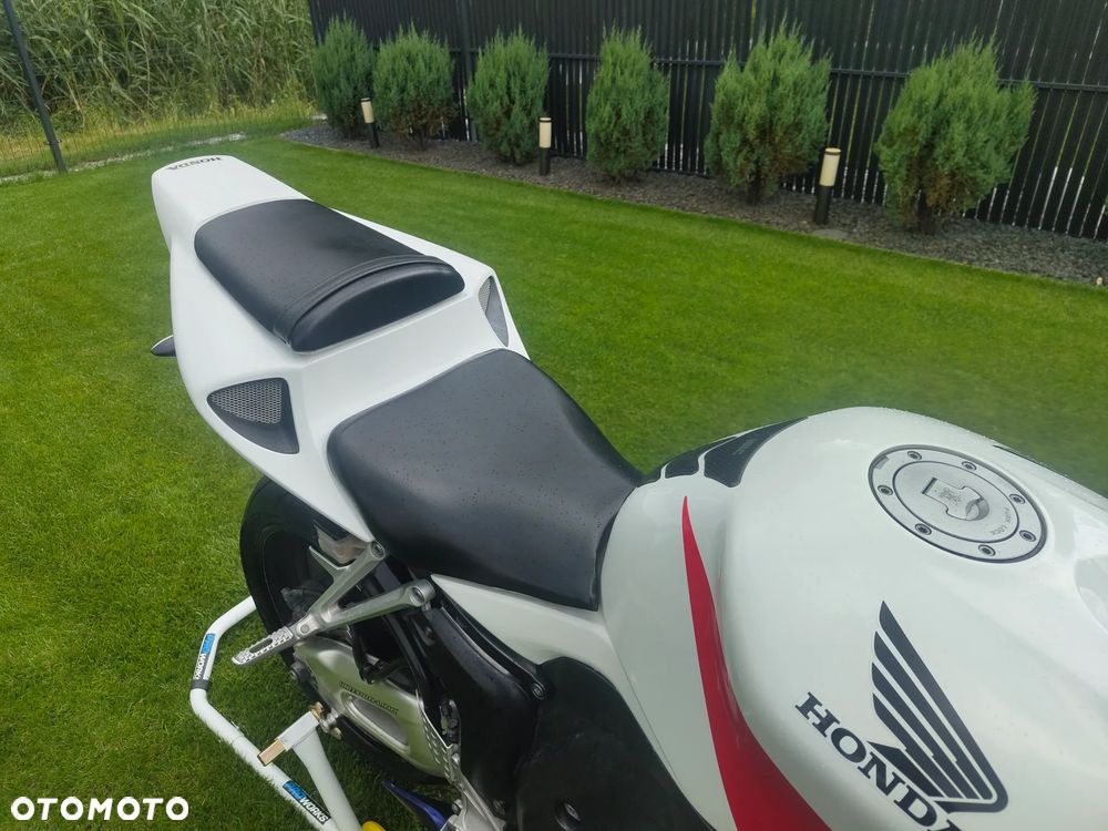 Honda CBR - 6
