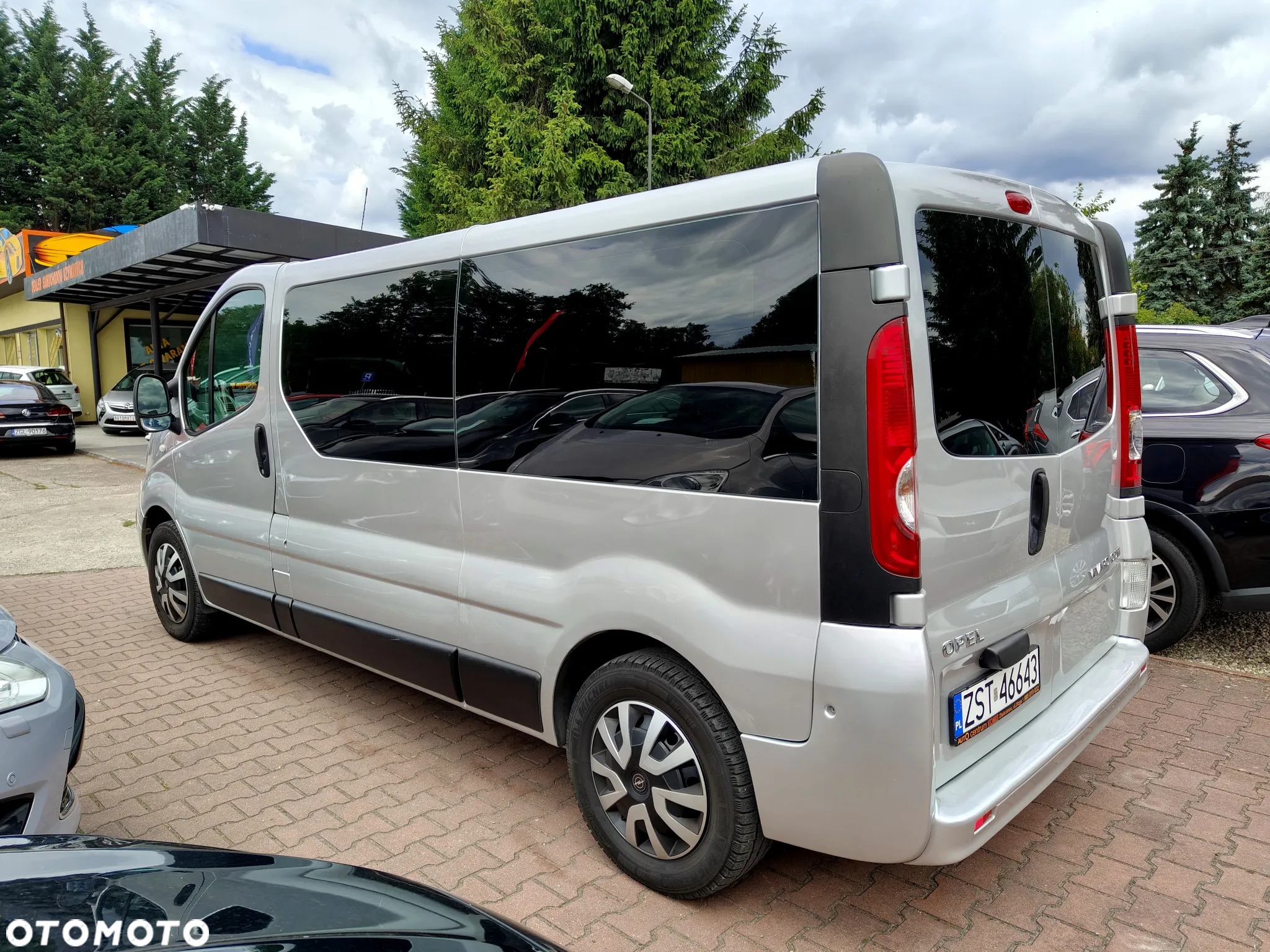 Opel Vivaro 2.0 CDTI L2H1 DPF - 14