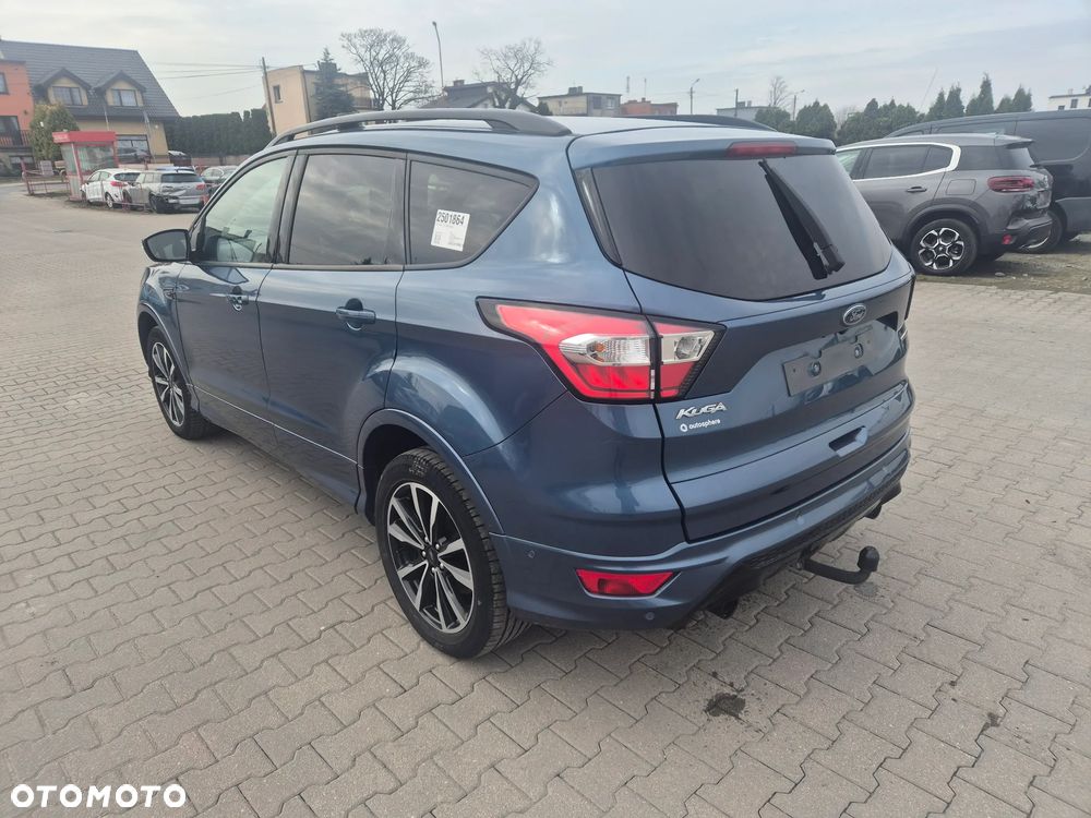 Ford Kuga 1.5 EcoBoost 2x4 ST-Line - 10