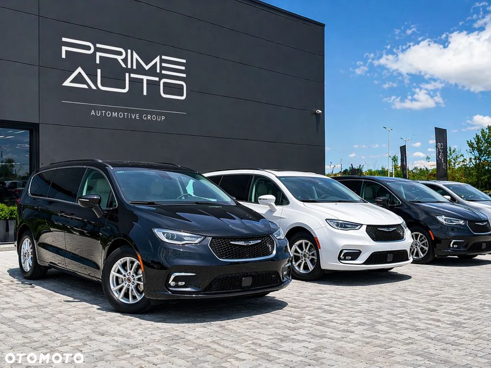 Chrysler Pacifica - 33